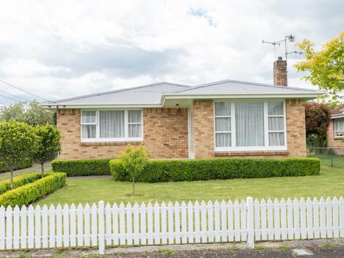 8 Aurora Terrace, Hillcrest