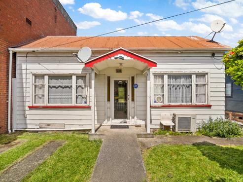 493 Hillside Road, Caversham