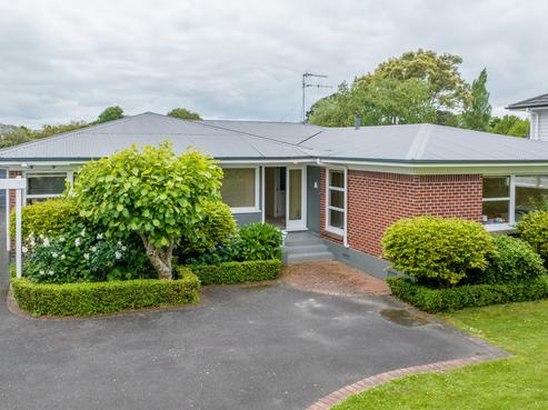 5 Tudor Crescent, Chedworth