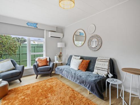 7/250 Muritai Road, Eastbourne