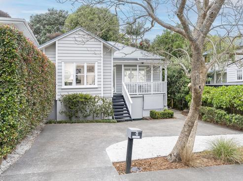 10 Second Avenue, Kingsland