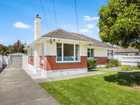 14 Charles Street, Clouston Park