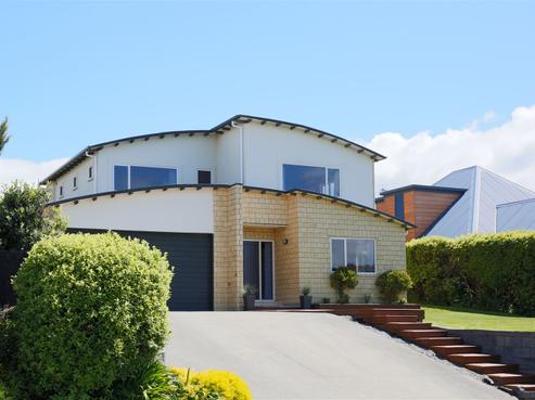 28 Koromiko Crescent, Diamond Harbour
