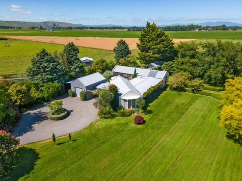 32 Papawai Road, Greytown