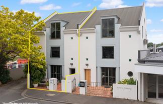 Unique Commercial Opportunity for Purchase!