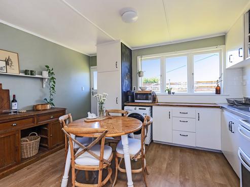 4/122 Maddison Street, Akina