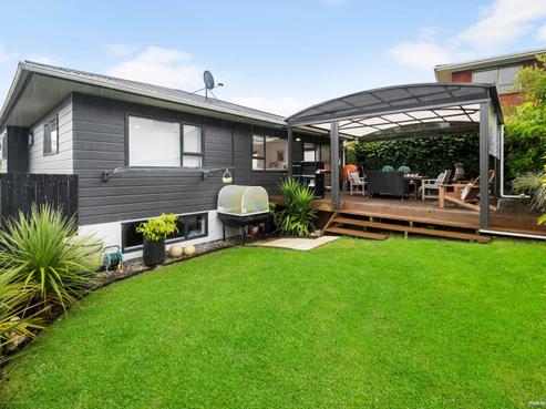 2/287 Vipond Road, Stanmore Bay
