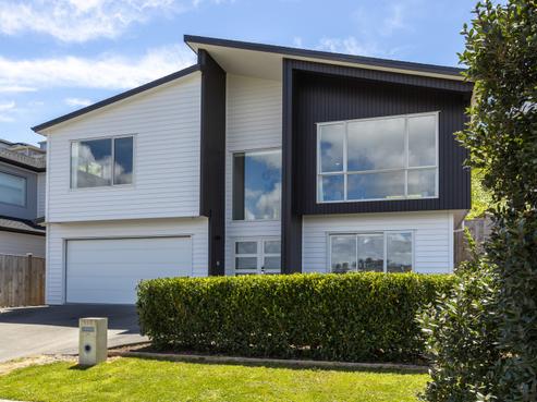 138 Arran Point Parade, Orewa