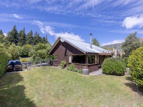 64 Tenby Street, Wanaka