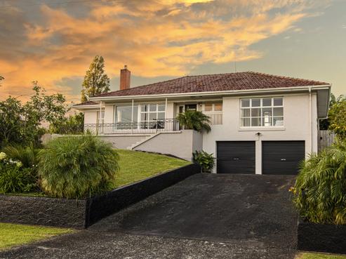 52 Walker Crescent, Whau Valley