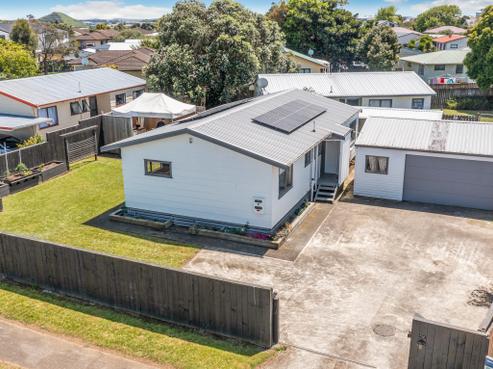 18 Volta Place, Clendon Park