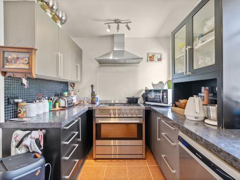 605 Tay Street, Hawthorndale