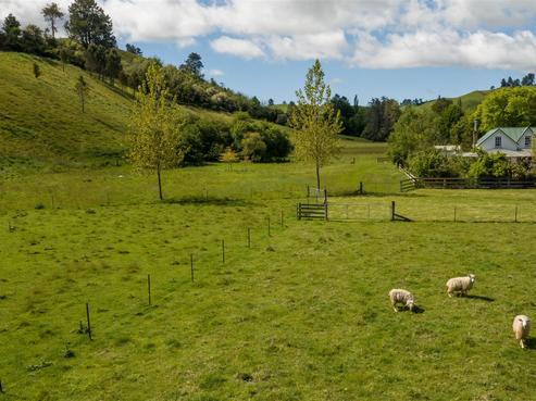 237 Win Valley Road, Dovedale