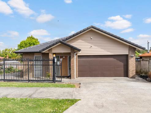 6 Jezero Drive, Massey
