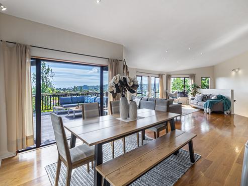 10 Huruhi Road, Oneroa