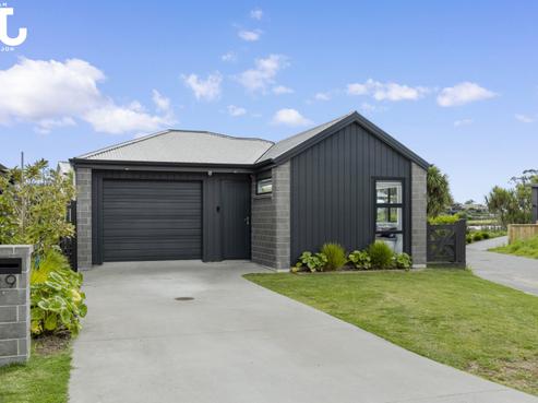 29 Tangaroa Place, Poike