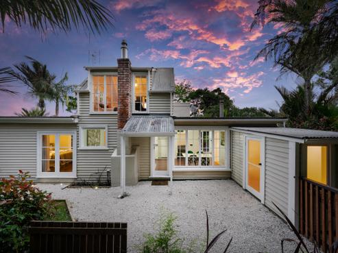 34 Takahe Road, Titirangi