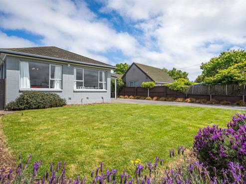 103 Johns Road, Northwood