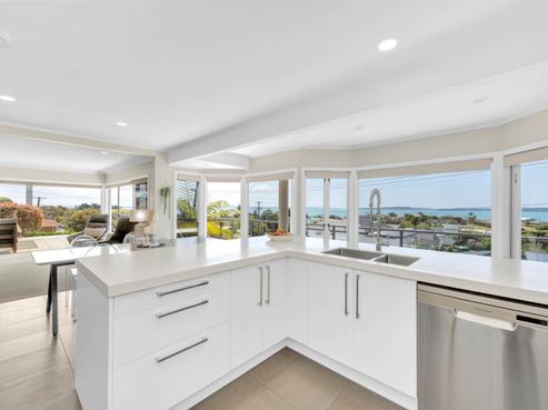 1 Maraetai Heights Road, Maraetai