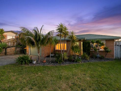 10A Falcarragh Crescent, Flat Bush