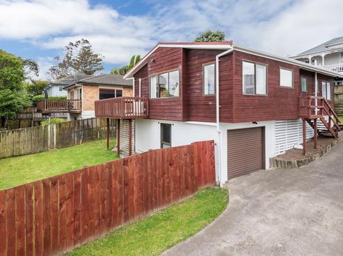 2/148 Sunset Road, Unsworth Heights