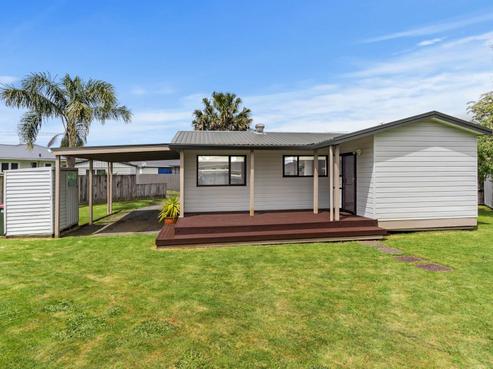 2/17 Elizabeth Street, Papakura