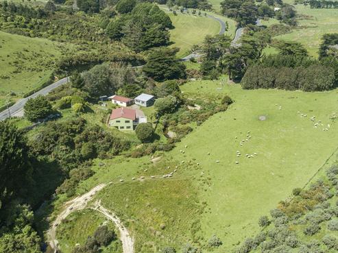 60 South Makara Road, Makara
