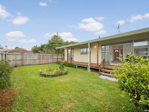 2/17 Springs Road, Parakai