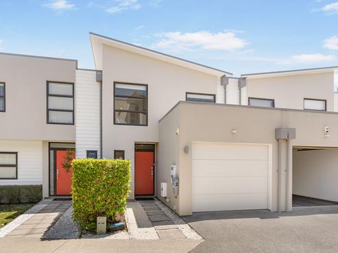 2/40 Scarlet Oak Drive, Schnapper Rock