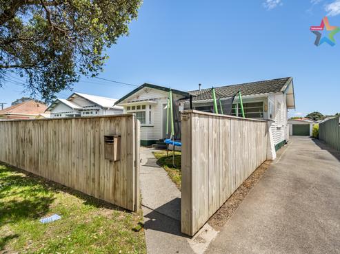 81 Riverside Drive, Waiwhetu