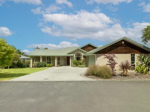 4 County Lane, Kamo