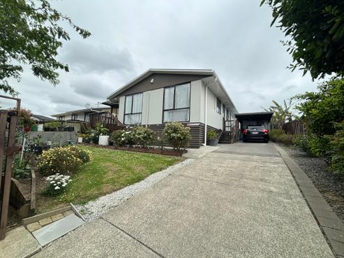 81 Boundary Road, Clover Park