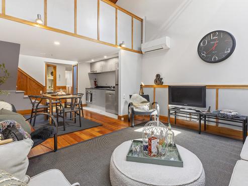 226/6 Left Bank, Te Aro