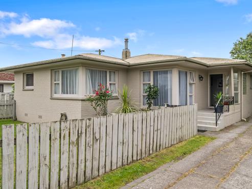 7 Robinson Avenue, Holdens Bay
