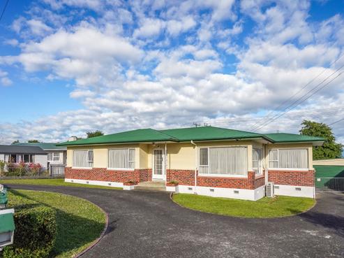 24 Neale Avenue, Stoke