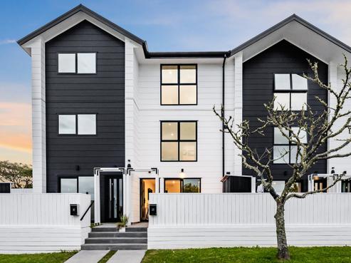2/2 Jadewynn Drive, Massey