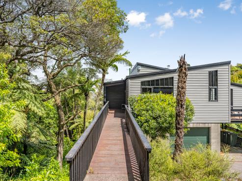 54 Wairere Road, Belmont