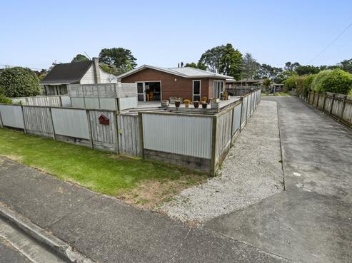 16 Carthew Street, Okato