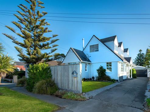 94 Rocking Horse Road, Southshore