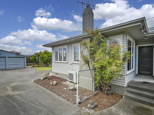 1103 Oliphant Road, Camberley