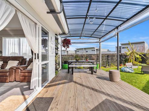 1/11 Volta Place, Clendon Park