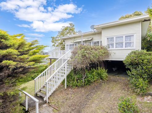 9 Rata Road, Stanmore Bay