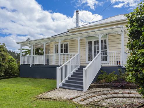 5 Hook Road, Paparoa
