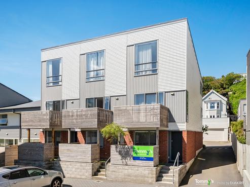 6/24 Princess Terrace, Newtown
