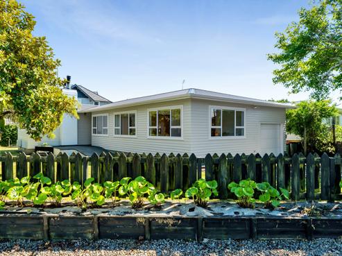 15 Rimu Street, Strandon