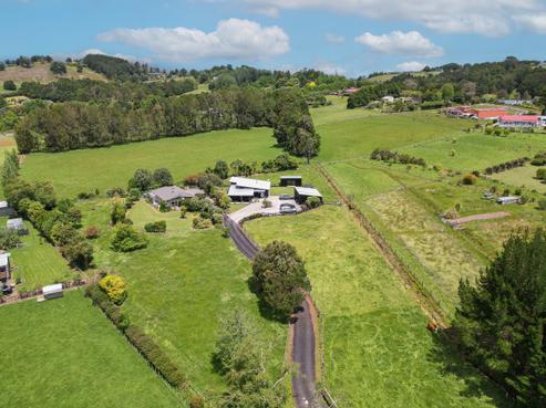 18 Main Road, Kauri