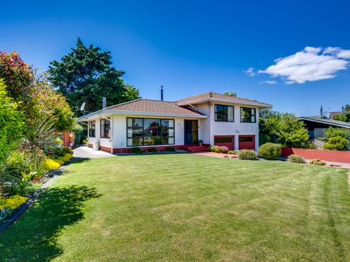 11 Ryan Crescent, Greenmeadows
