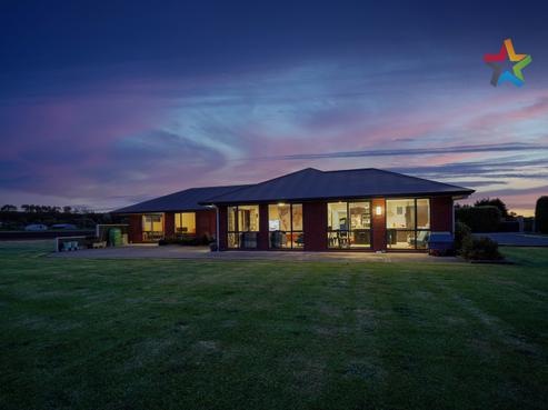 305 Oreti Road, Otatara