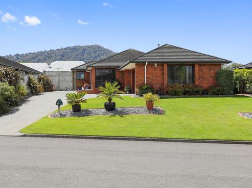 5 Bullmore Place, Pukehangi