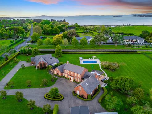 287 Clifton Road, Whitford